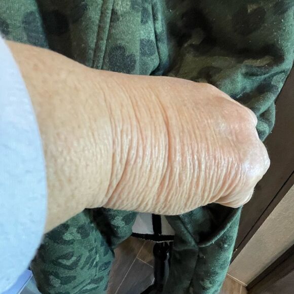 Secret Treasure Lounge Suit - Picture 4 of 5